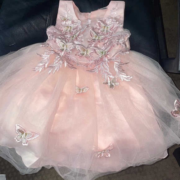 None Other - Beautiful dress worn 1 hour , No tag size 8/110 which equals 4T